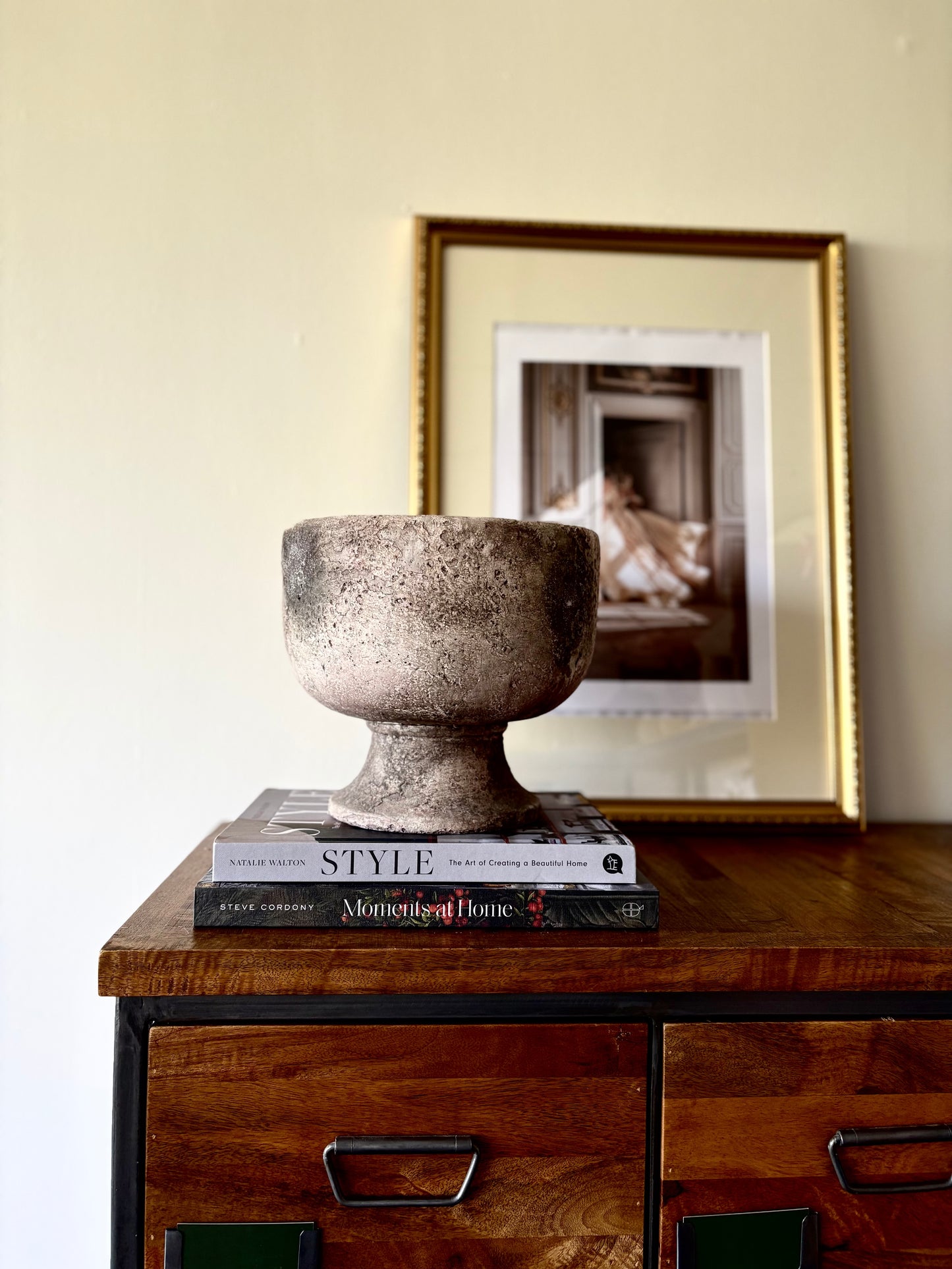 PreLoved Footed Planter | Sandstone Effect (Small)