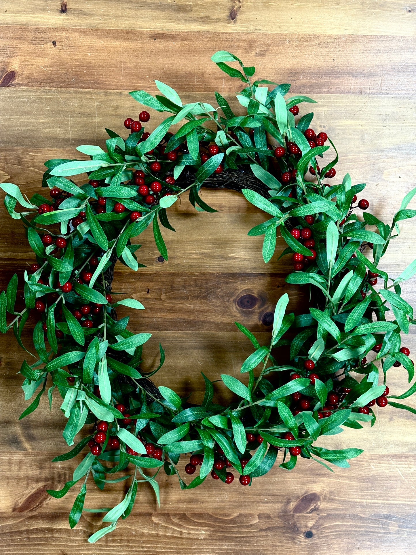 Mistletoe & Berry | Festive Wreath