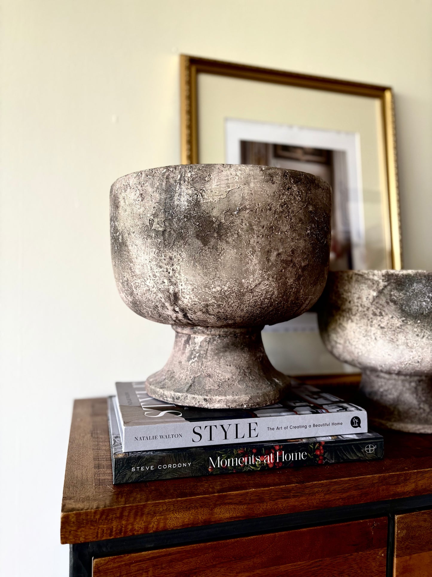 PreLoved Footed Planter | Sandstone Effect (Large)